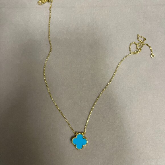 15mm Turquoise Clover Yellow Gold Necklace - Picture 2 of 2